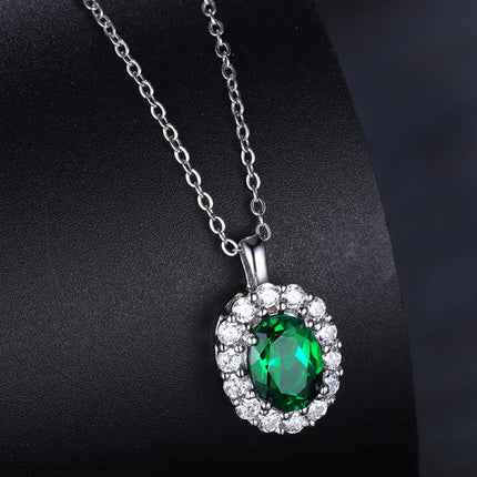 Stunning Silver Plated Crystal Pendant Necklace for Fashionable Women with Green and Silver Tones