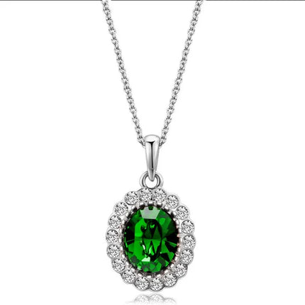 Stunning Silver Plated Crystal Pendant Necklace for Fashionable Women with Green and Silver Tones