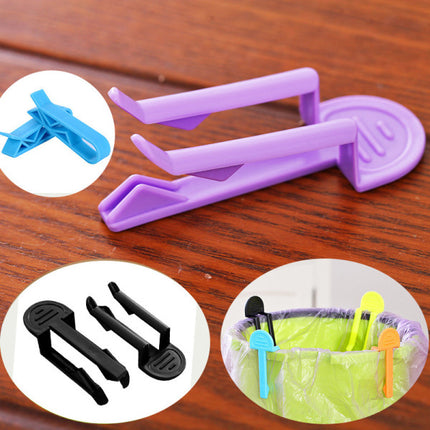 Black Plastic Dustbin Bag Holder Clips - Set of 2 Keep your bags secure and stylish