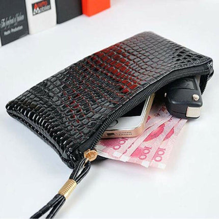 Luxury Crocodile Pattern Pink Synthetic Leather Wallet Slim Design Zipper Closure Handheld Mini Size Perfect for Party Occasions!