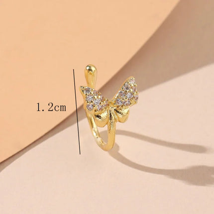 Golden Crystal Bow Pin Stylish and Easy-to-Wear Fashion Accessory for Women Perfect for Casual Occasions