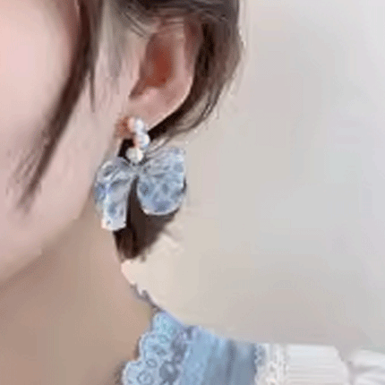 Small Floral Bow Ribbon Pearl Earrings - Blue