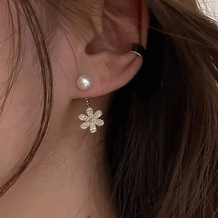 Ladies Elegant Pearl Flower Decoration Earrings - White Gold