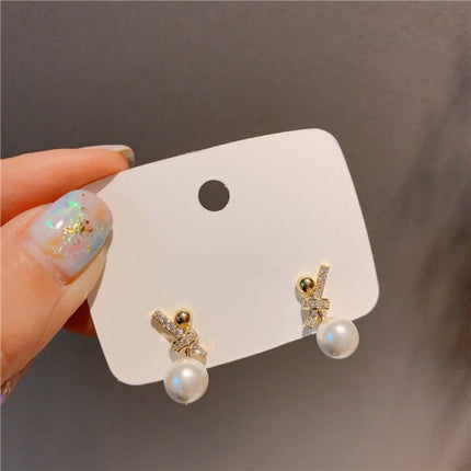 Girls Elegant Simple Pearl Earrings - Golden