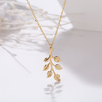 Women Fashion Leaf Shape Simple Necklace - Golden