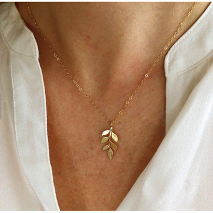 Women Fashion Leaf Shape Simple Necklace - Golden