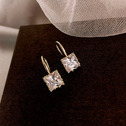 Ladies Simple Elegant Crystal Earrings - Transparent