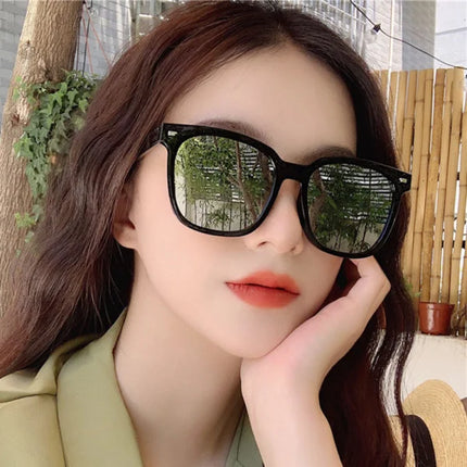 Trendy Square Sunglasses Silver Black High Quality Plastic Frame &amp; Lens Unisex Safety Lens No Magnification