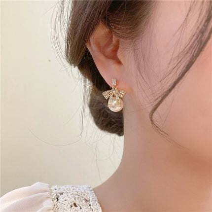 Asymmetric Pearl Diamond Bow Earrings - Golden