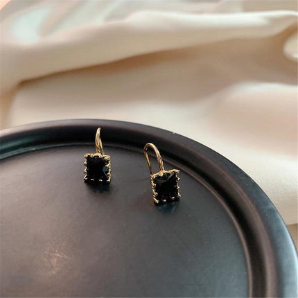 Ladies Simple Elegant Crystal Earrings - Black