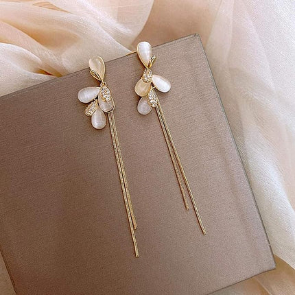 Ladies Fashion Simple Earrings - Golden