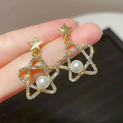 Five Pointed Star Pearl Earrings - Golden