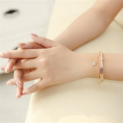 Women Fashion White Star Rhinestone Bracelet - Silver