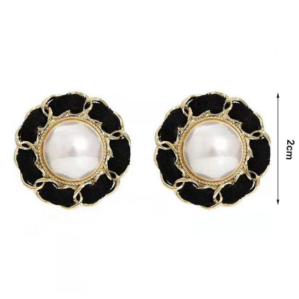 Camellia Flower Design Earrings - Black White