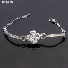 Four Leaf Clover Crystal Women Bracelet - Silver