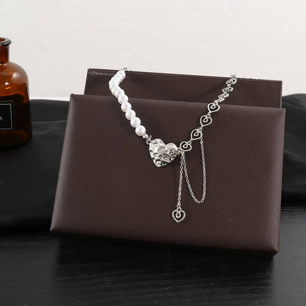 Irregular Pearl Heart Girls Necklace - Silver